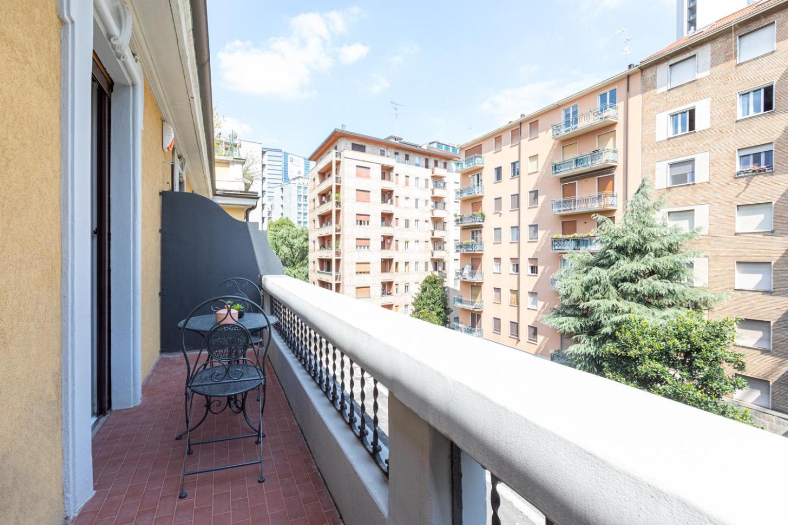 Centrale Suite With Balcony - Top Collection Milan Exterior photo