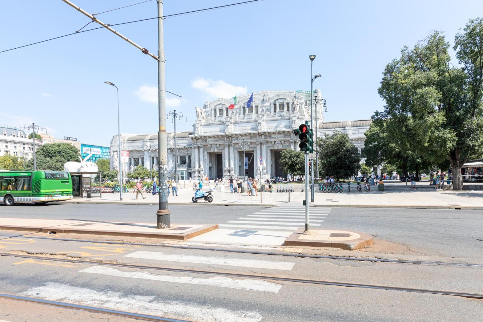 Centrale Suite With Balcony - Top Collection Milan Exterior photo